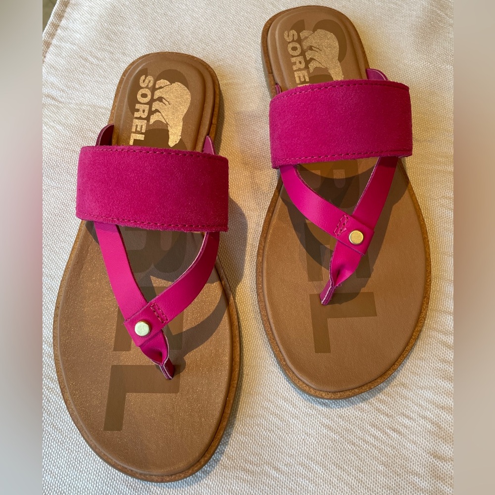 NWOT Women's Size 5 Sorel Ella II Easy Flip Sandals (Fuchsia Fizz/Sea Salt)